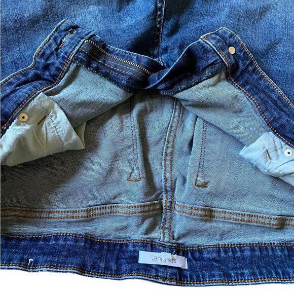 STS Blue Tappered Leg Blue Jeans Women's Size 35/20 Whiskering Light Distress - Picture 13 of 14